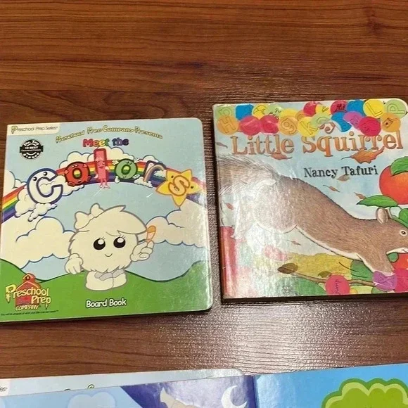 Bundle of baby books - Picture 3 of 10